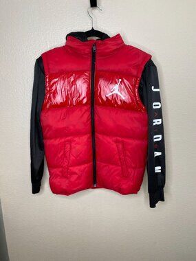 Air Jordan Youth Red Puffer Vest Jacket w/ Black Sleeved Hoodie Large 12-13 Yrs